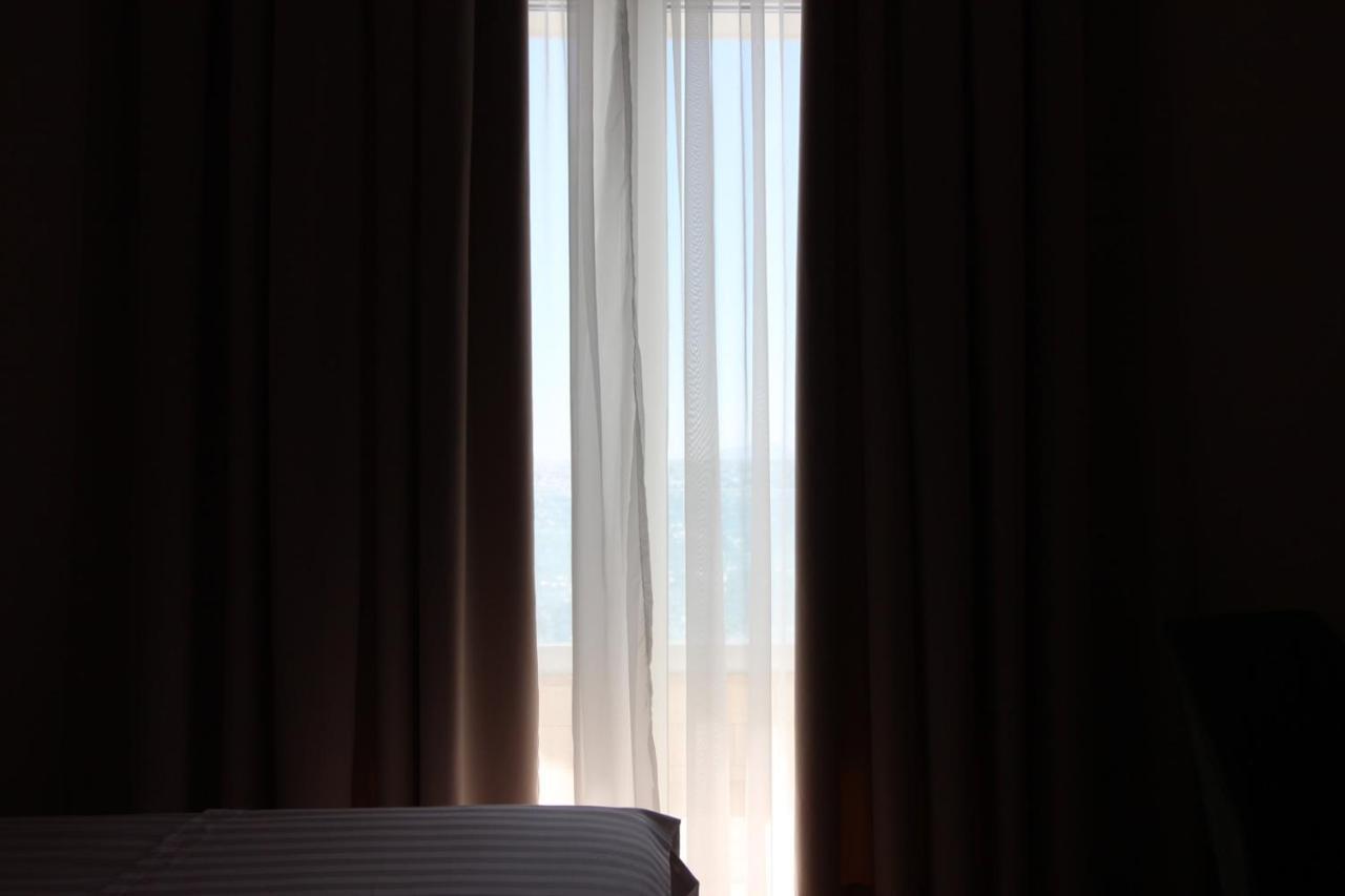 Hotel Kristera Vlorë Exteriör bild