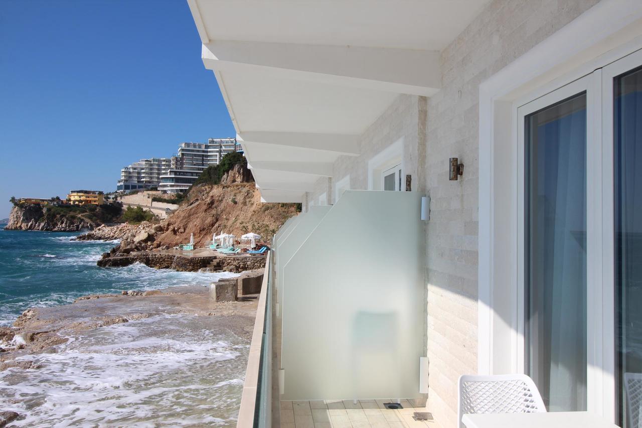Hotel Kristera Vlorë Exteriör bild